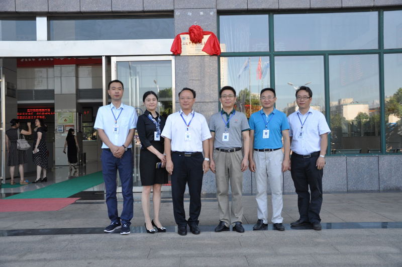 ��չ����