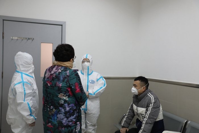 ���ز���и���еھ�ҽԺ��չ�������Ӧ������