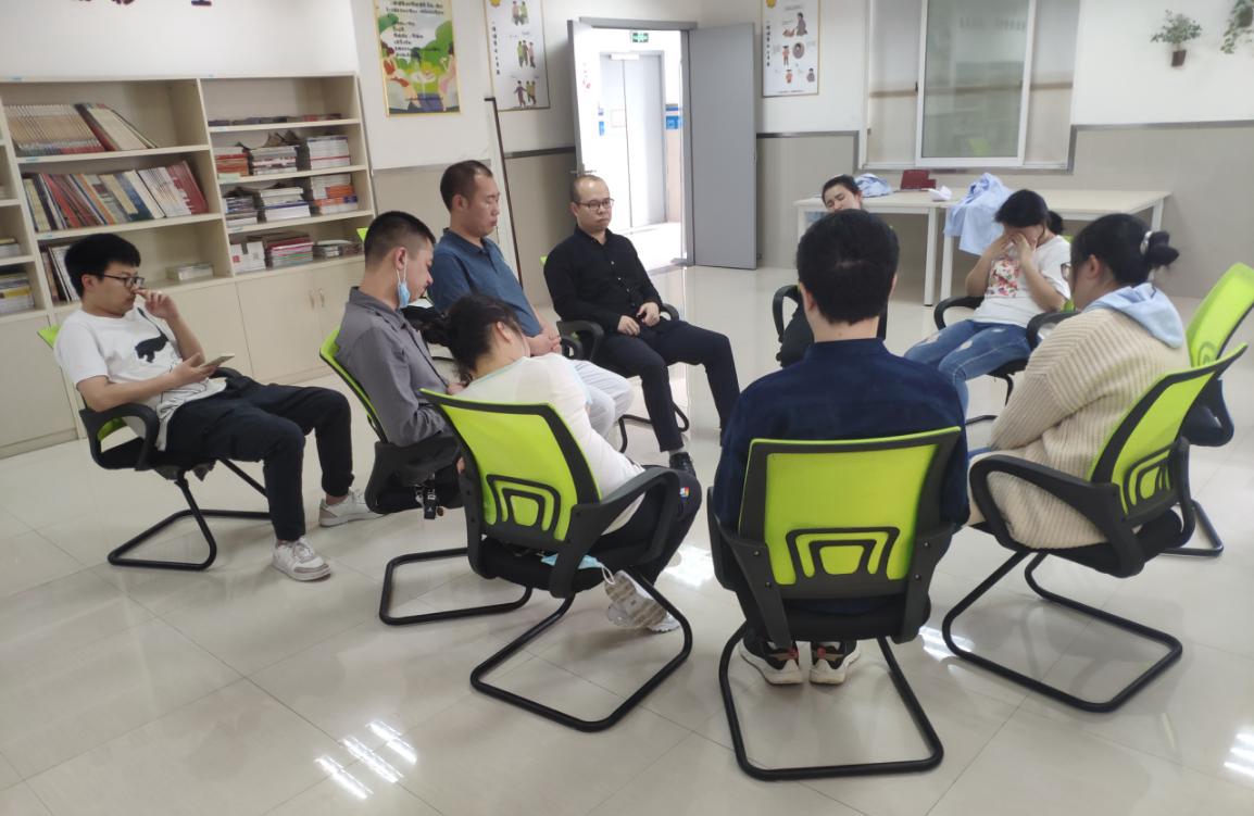 �������飬�ĳɳ�������������С��