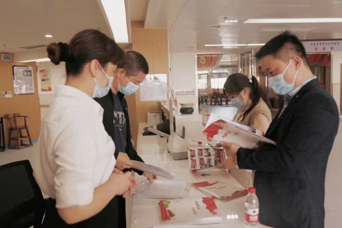 ӰƬ
ӭӡɳ˫ӵʾ㡱