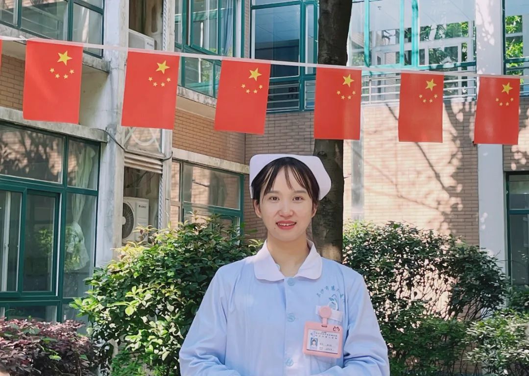 今天,她们出圈了!——致敬美丽的“提灯女神”们