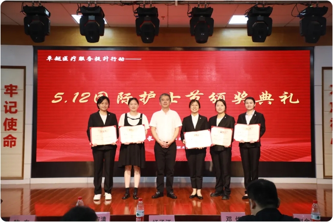 ¾ʹӰƬ
5.12ʻʿϵл