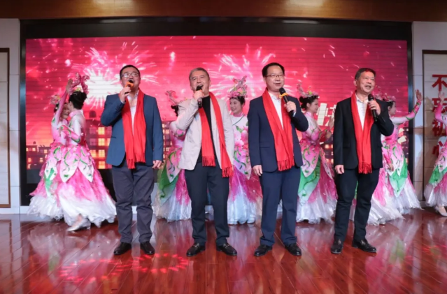 ᶨ ʵɵӰƬ
ٿ2024ܽô