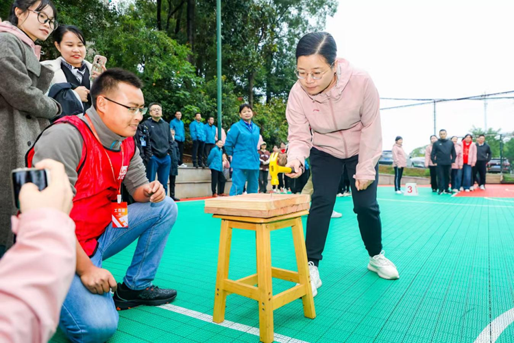 ȼ�������Ȥ������������������ӰƬ
2025��ְ��Ȥζ�˶��ᳬȼ�ع�